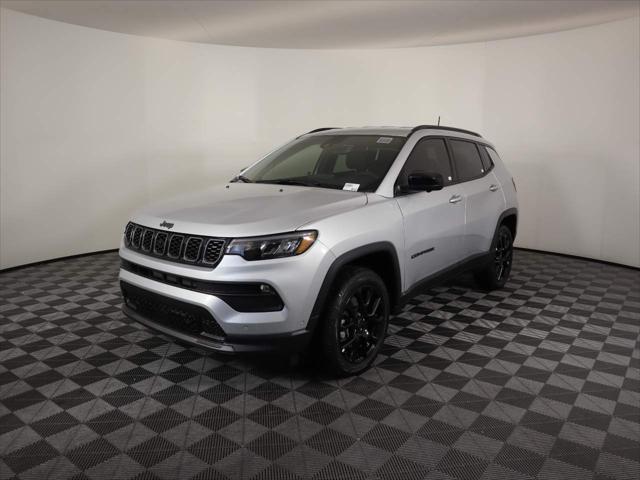 2025 Jeep Compass COMPASS LATITUDE 4X4