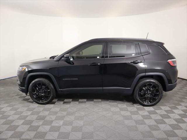 2025 Jeep Compass COMPASS LATITUDE 4X4