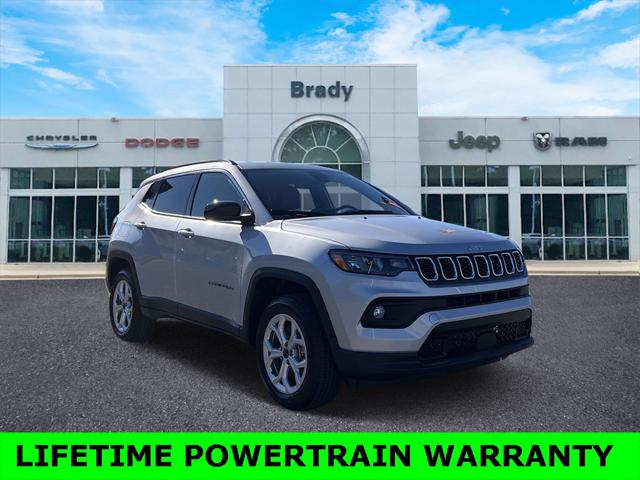 2025 Jeep Compass COMPASS LATITUDE 4X4