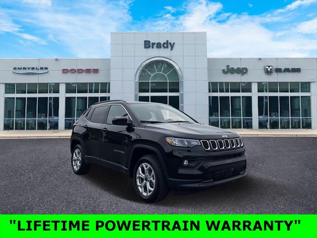2025 Jeep Compass COMPASS LATITUDE 4X4
