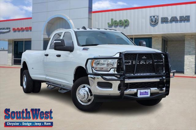 2024 RAM 3500 Tradesman Crew Cab 4x4 8 Box