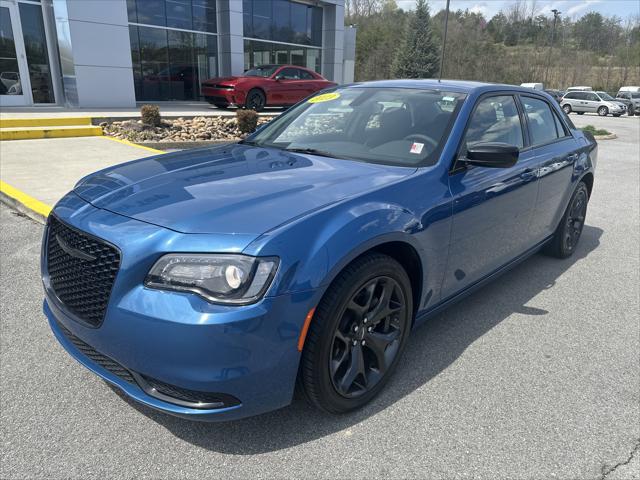 2023 Chrysler 300 Touring