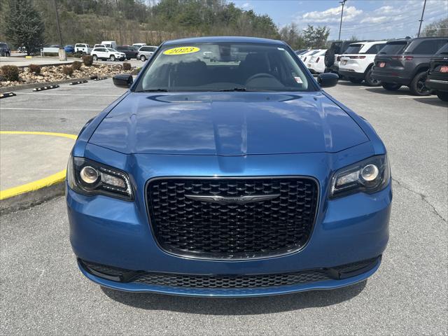 2023 Chrysler 300 Touring