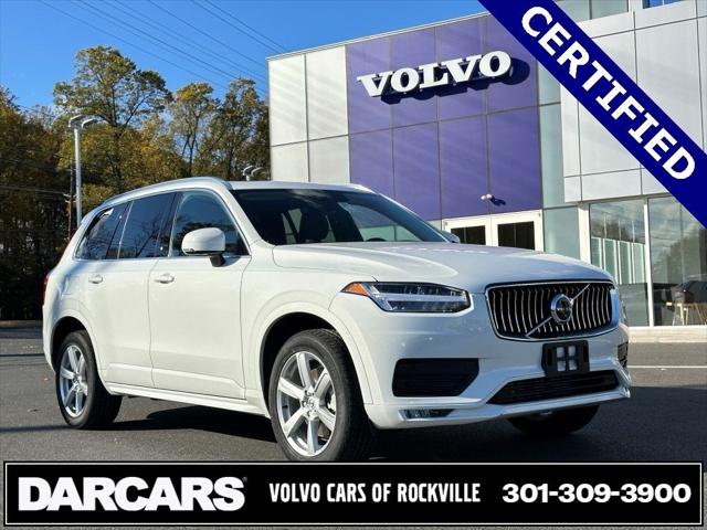 2022 Volvo XC90 T6 Momentum 7 Passenger