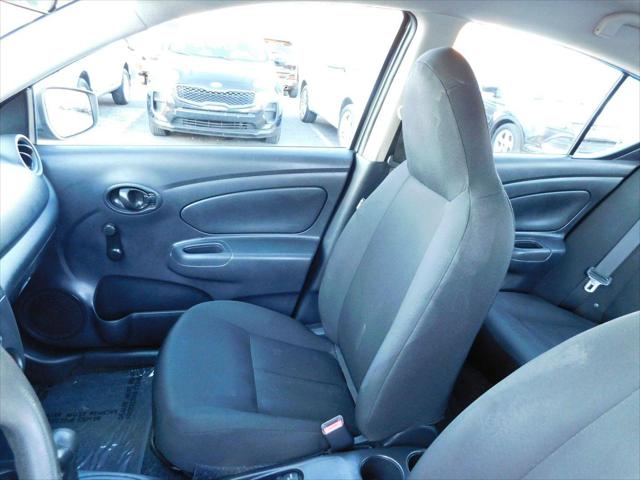 2016 Nissan Versa 1.6 S+