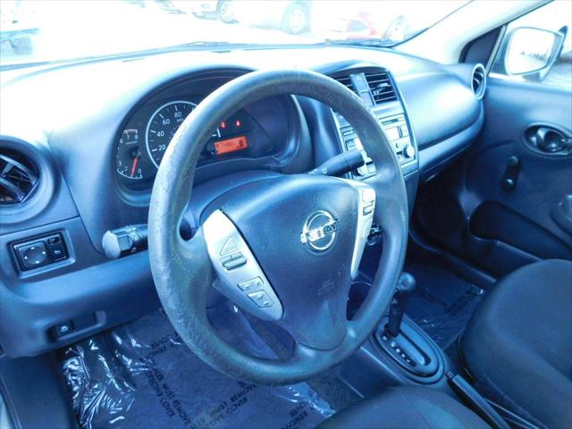 2016 Nissan Versa 1.6 S+