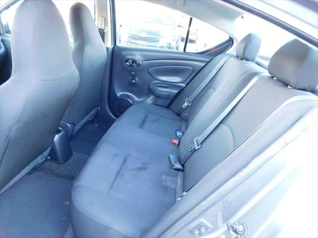 2016 Nissan Versa 1.6 S+