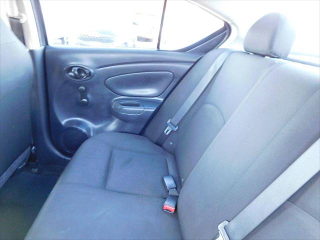 2016 Nissan Versa 1.6 S+