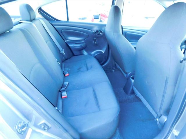 2016 Nissan Versa 1.6 S+