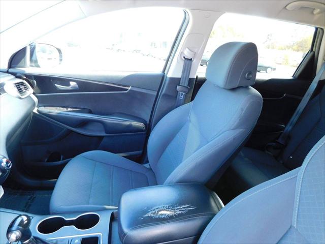 2017 Kia Sorento 2.4L LX