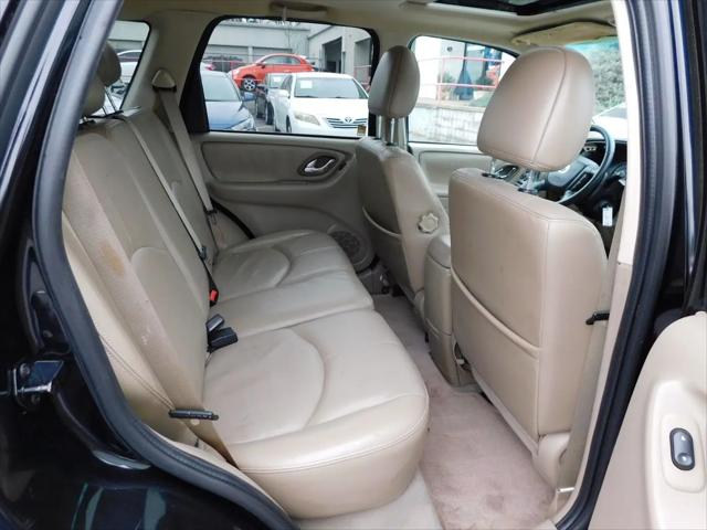 2005 Mazda Tribute s