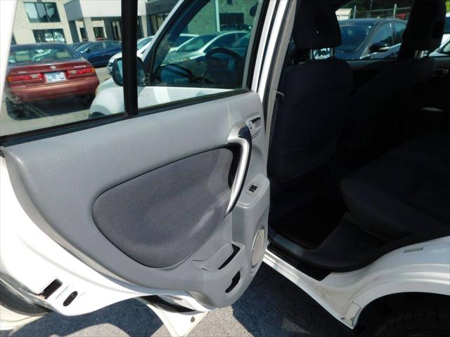 2001 Toyota RAV4 Base