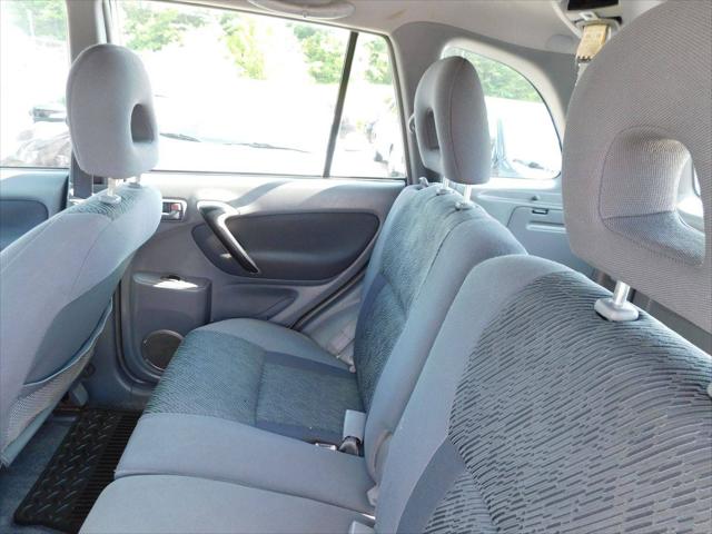 2001 Toyota RAV4 Base