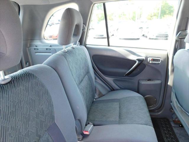2001 Toyota RAV4 Base
