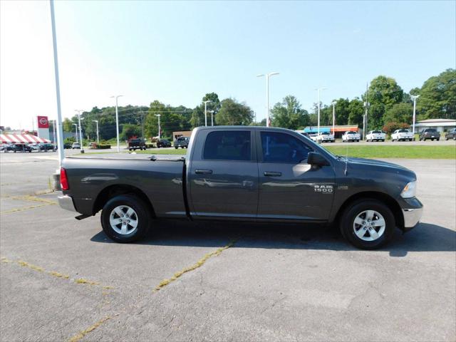 2019 Ram 1500 Classic SLT Crew Cab 4x2 6'4" Box