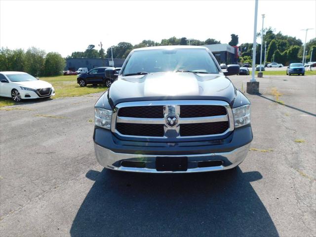 2019 Ram 1500 Classic SLT Crew Cab 4x2 6'4" Box