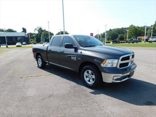 2019 Ram 1500 Classic SLT Crew Cab 4x2 6'4" Box