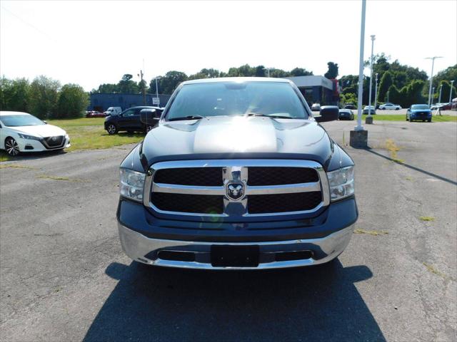2019 Ram 1500 Classic SLT Crew Cab 4x2 6'4" Box