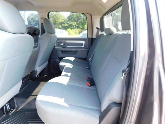 2019 Ram 1500 Classic SLT Crew Cab 4x2 6'4" Box