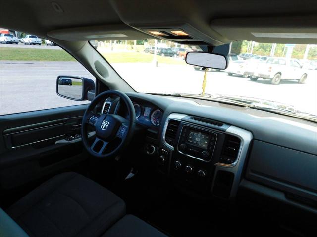 2019 Ram 1500 Classic SLT Crew Cab 4x2 6'4" Box