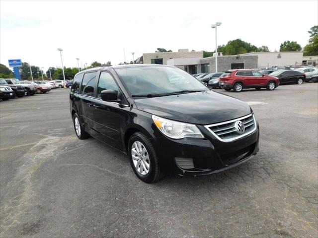 2012 Volkswagen Routan SE