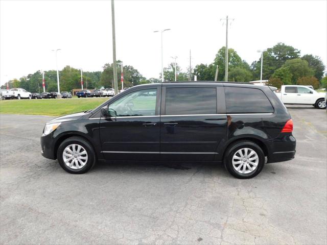 2012 Volkswagen Routan SE