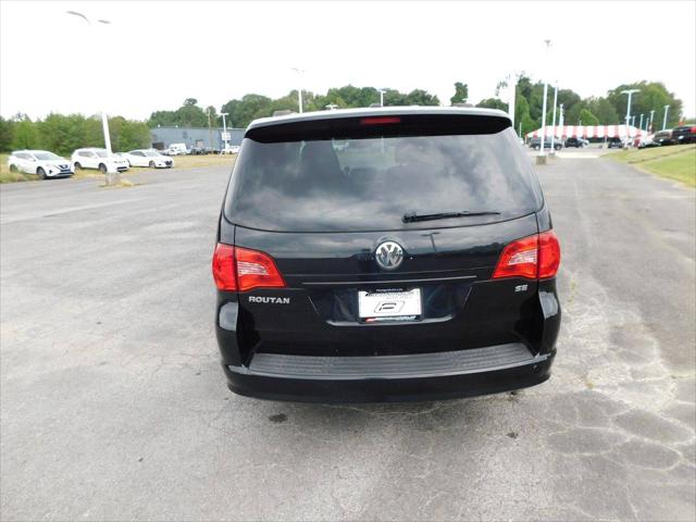 2012 Volkswagen Routan SE