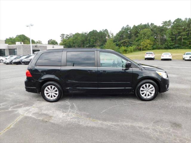 2012 Volkswagen Routan SE