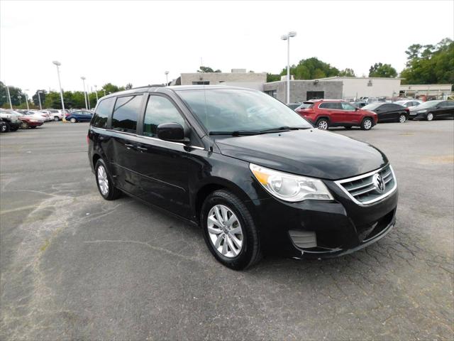 2012 Volkswagen Routan SE