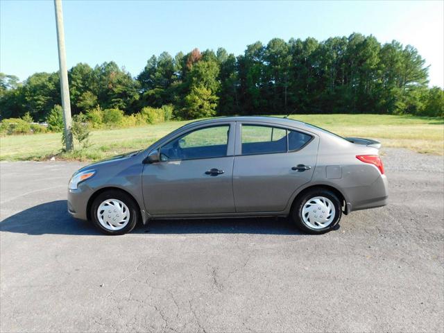 2017 Nissan Versa 1.6 S+