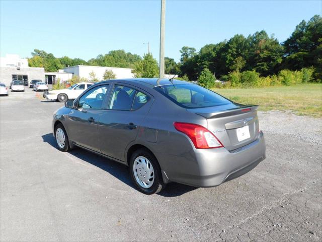 2017 Nissan Versa 1.6 S+