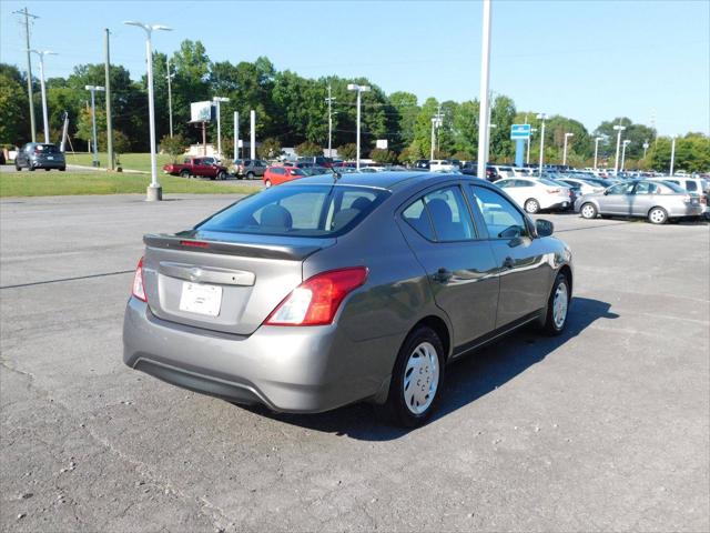 2017 Nissan Versa 1.6 S+