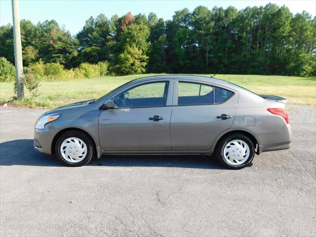 2017 Nissan Versa 1.6 S+
