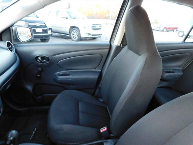2017 Nissan Versa 1.6 S+