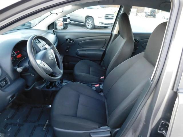 2017 Nissan Versa 1.6 S+