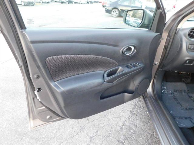 2017 Nissan Versa 1.6 SV