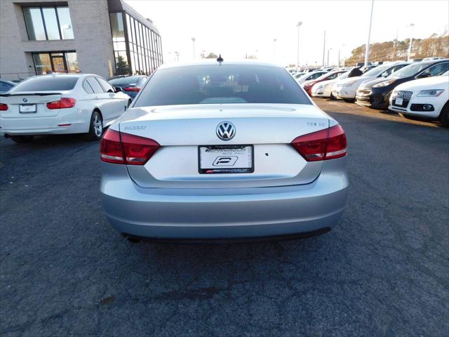 2015 Volkswagen Passat 1.8T SE