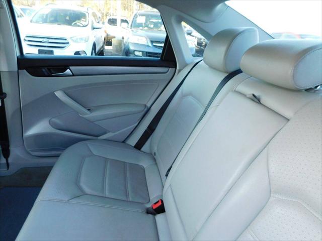 2015 Volkswagen Passat 1.8T SE