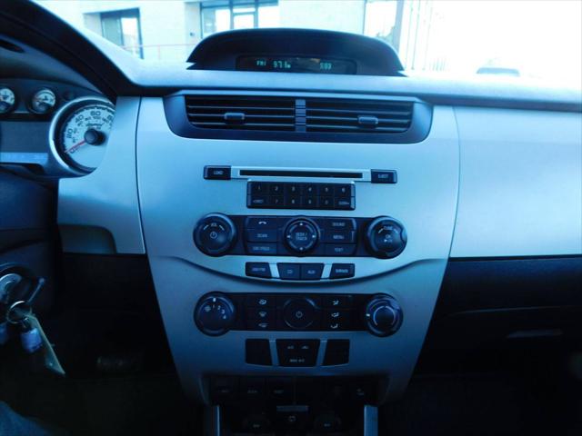 2009 Ford Focus SES