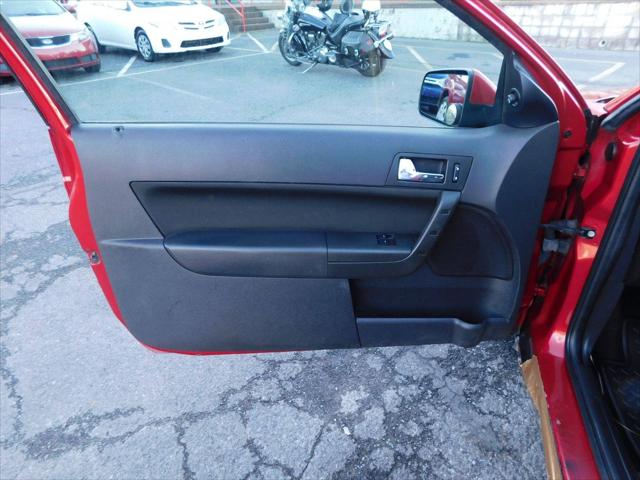 2009 Ford Focus SES