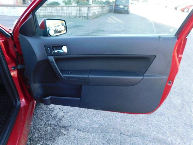 2009 Ford Focus SES