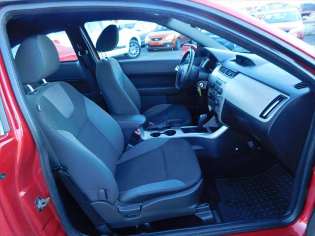 2009 Ford Focus SES