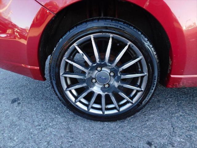 2009 Ford Focus SES