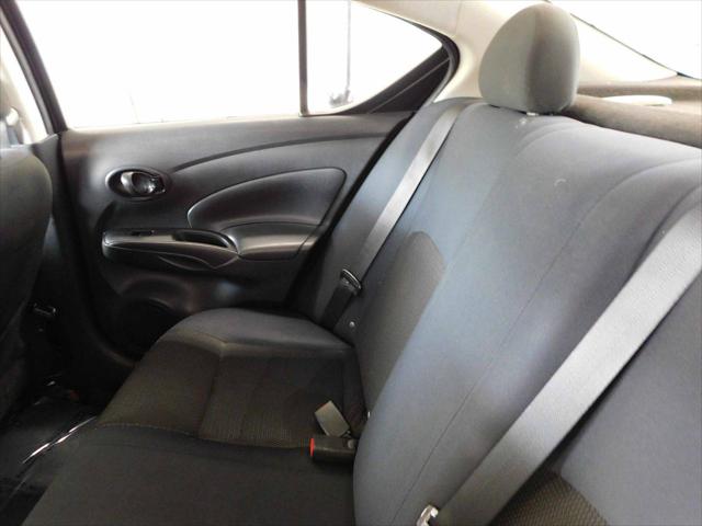 2012 Nissan Versa 1.6 SV