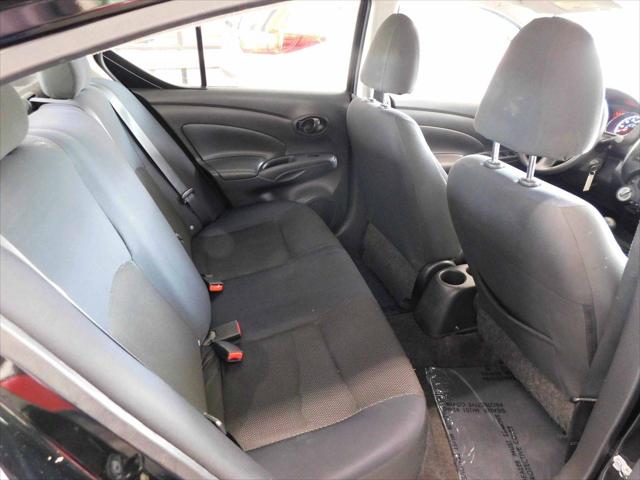 2012 Nissan Versa 1.6 SV