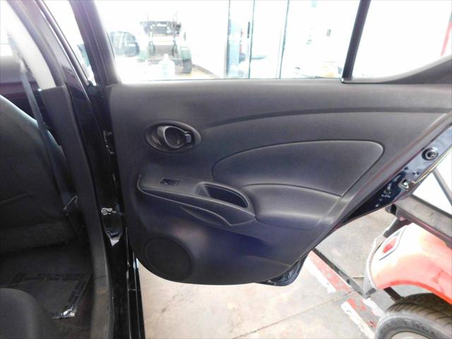 2012 Nissan Versa 1.6 SV