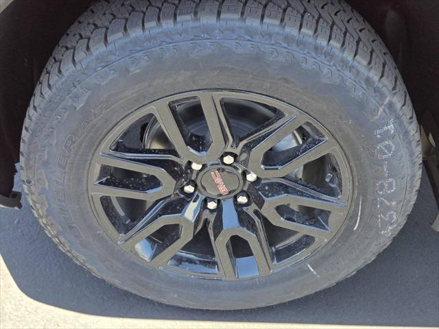 2025 GMC Sierra 1500 4WD Crew Cab Short Box Elevation with 3SB