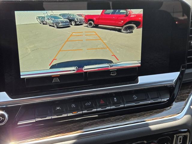 2025 GMC Sierra 1500 4WD Crew Cab Short Box Elevation with 3SB