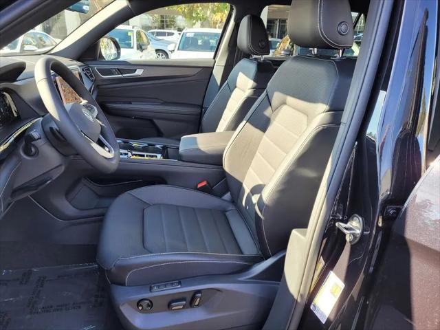 2024 Volkswagen Atlas Cross Sport 2.0T SEL R-Line