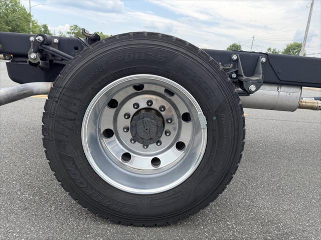 2024 Ford 600 XLT